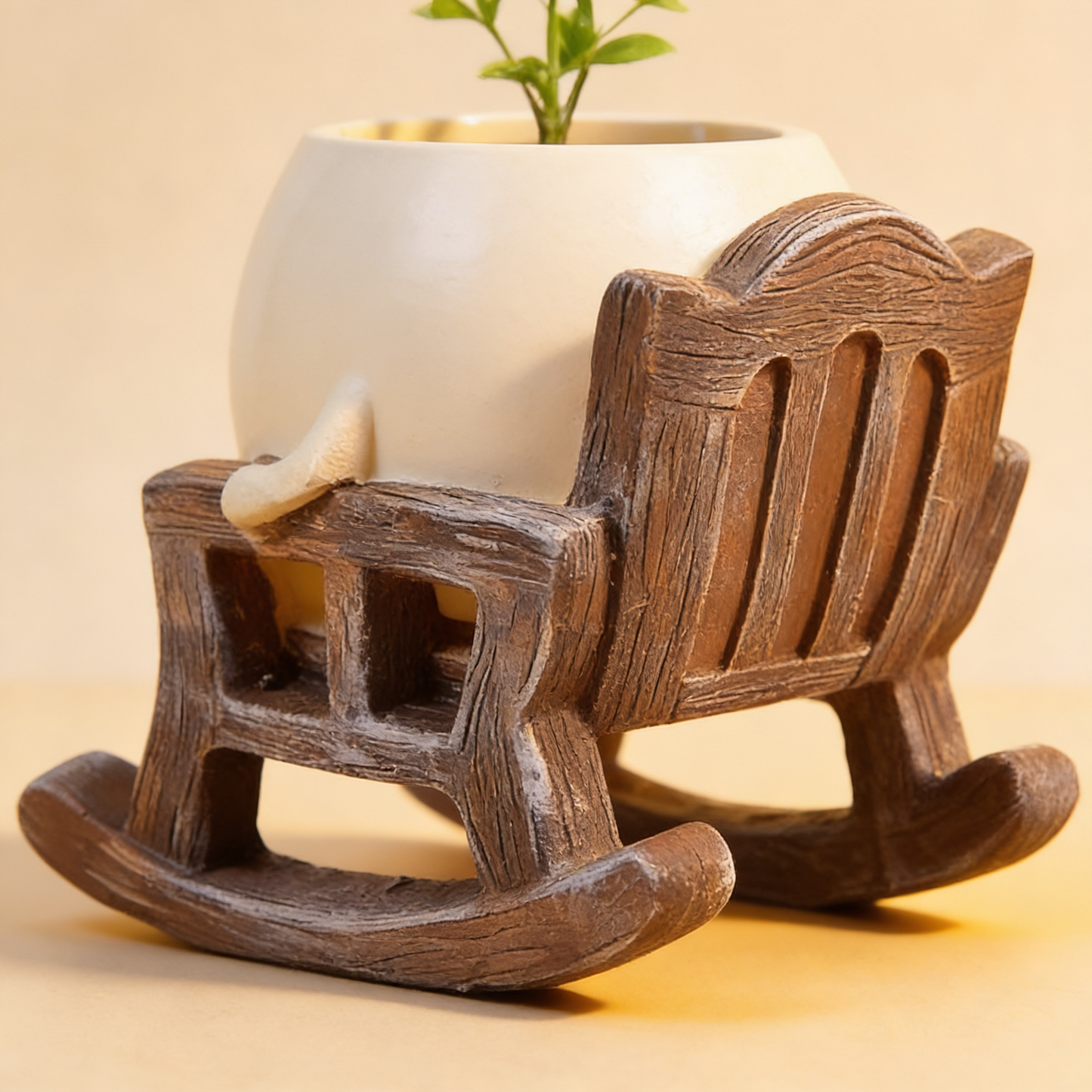 Bumpty™ Rocking Plant Pot